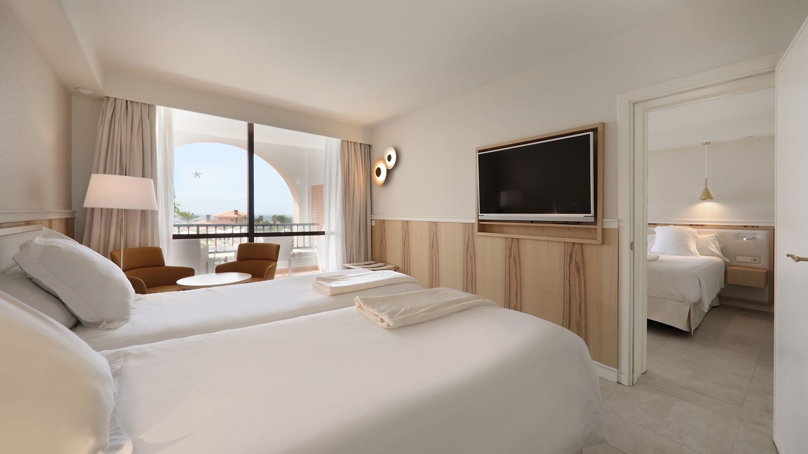rooms-double-interconnecting-side-sea-view