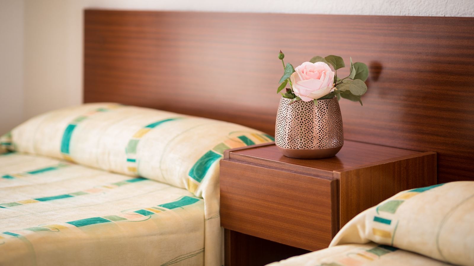 rooms-quad-balcony-or-terrace