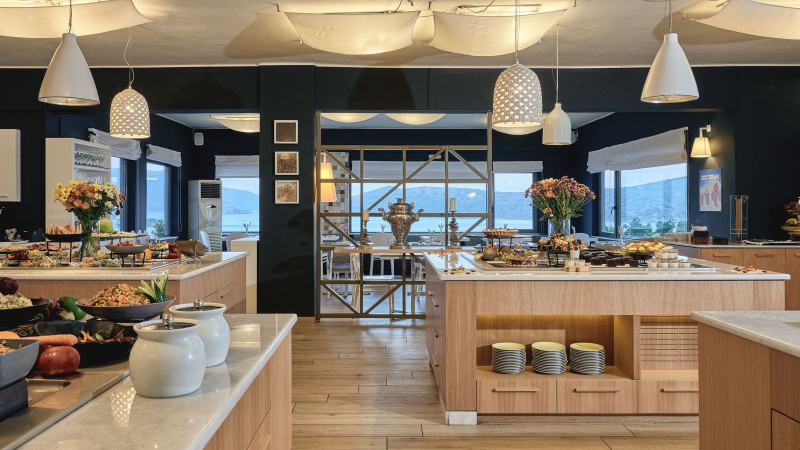 restaurants-island-main-restaurant