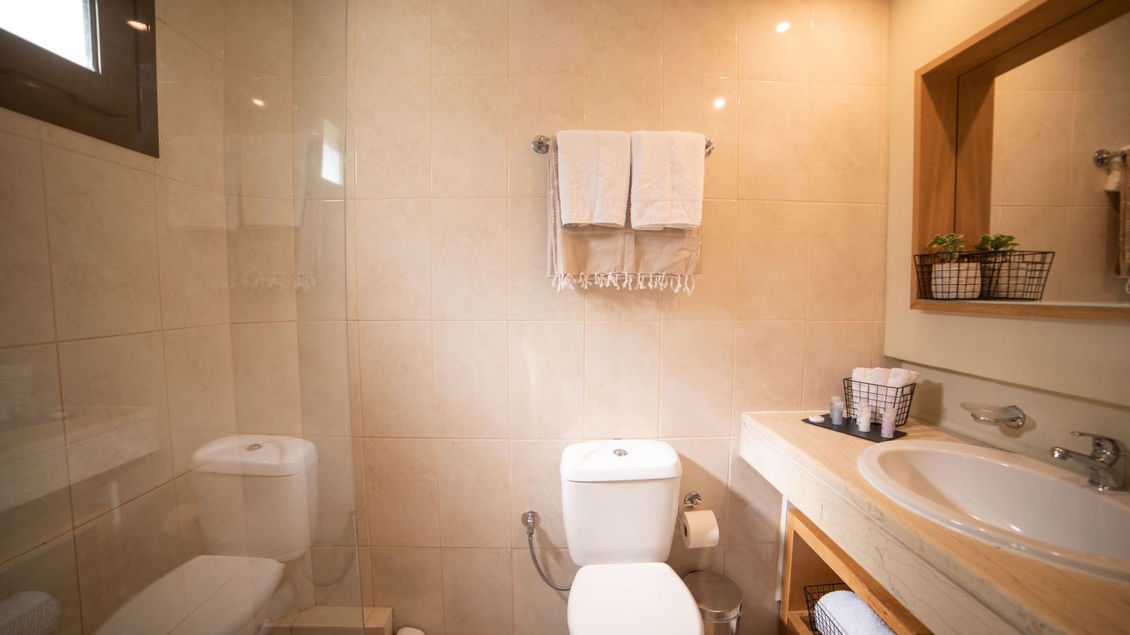 rooms-bungalow-sharing-pool-garden-view