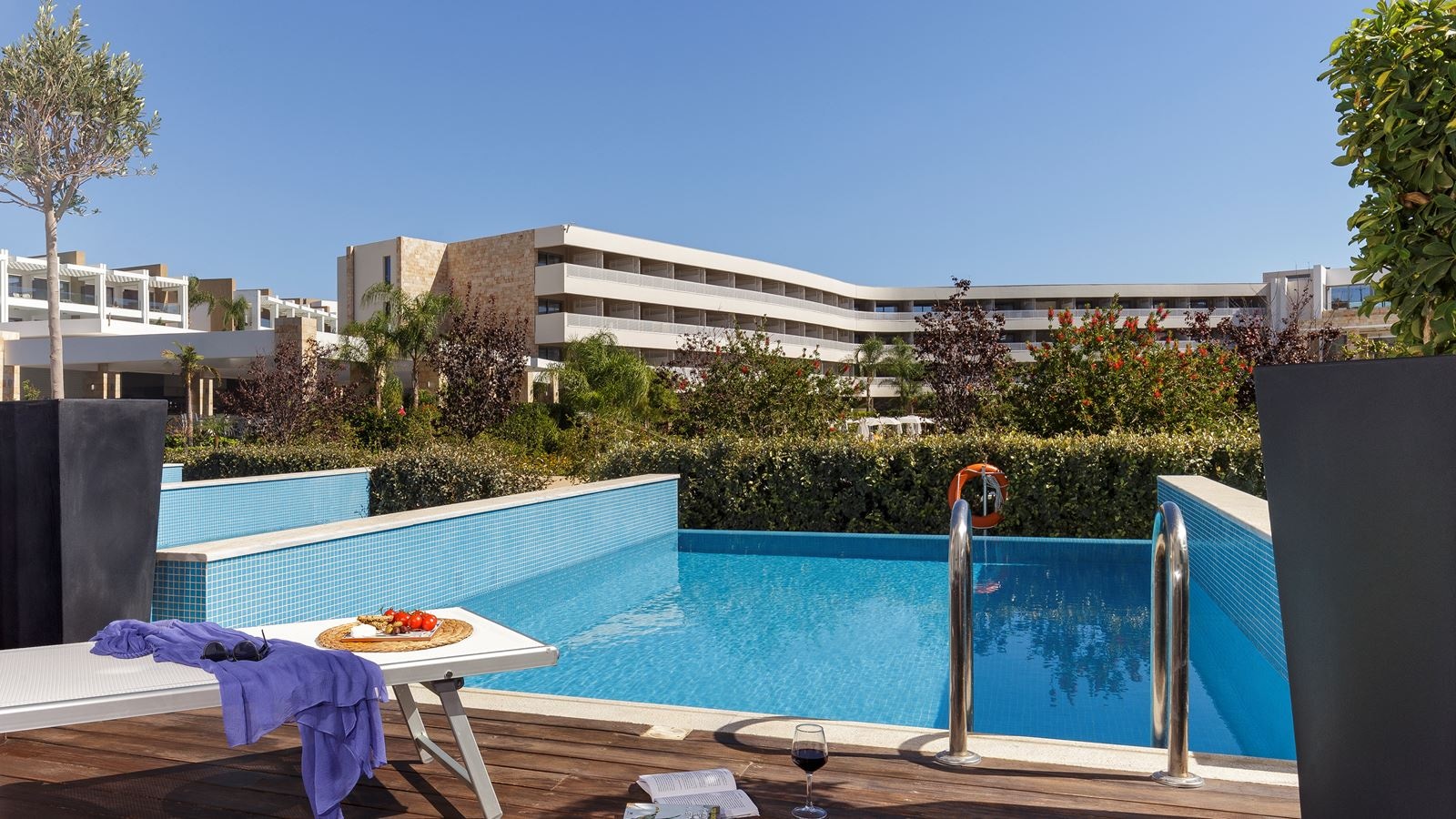 rooms-honeymoon-double-room-private-pool-terrace