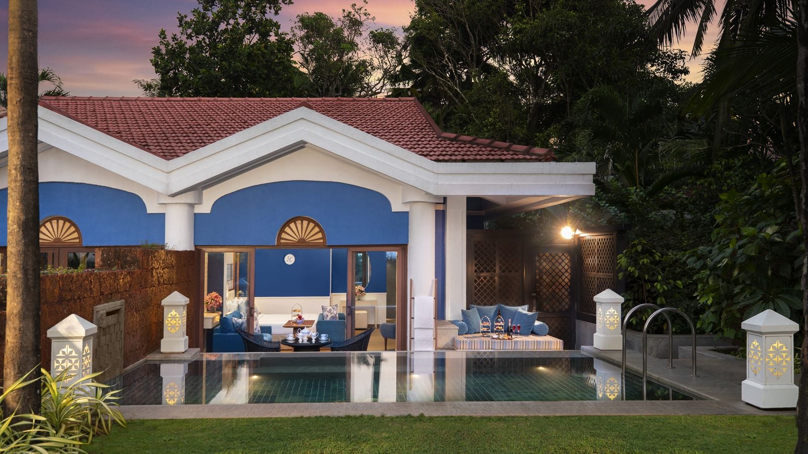 rooms-indulgence-villa-room-with-plunge-pool