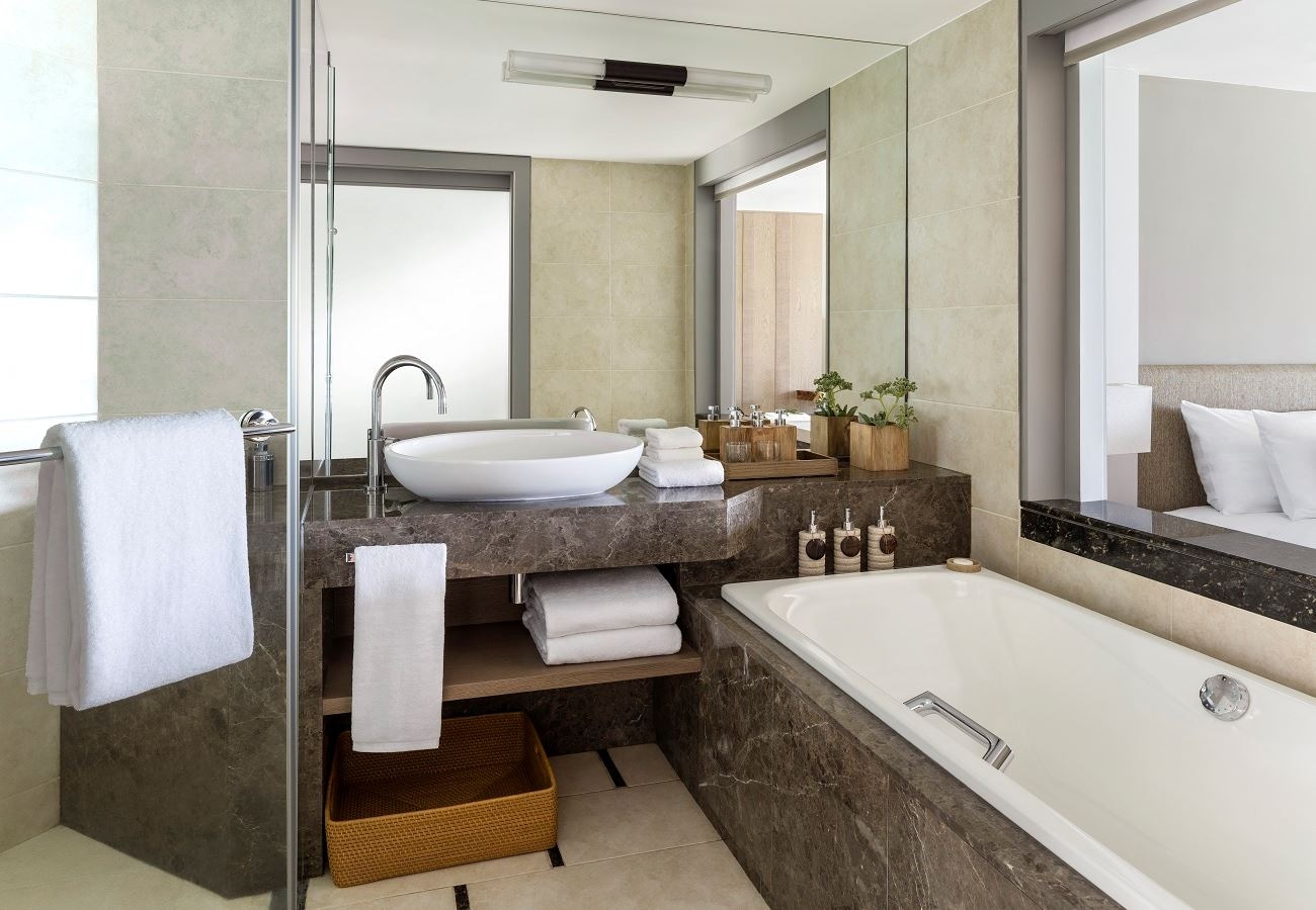 rooms-coral-deluxe-rooms-ocean-view