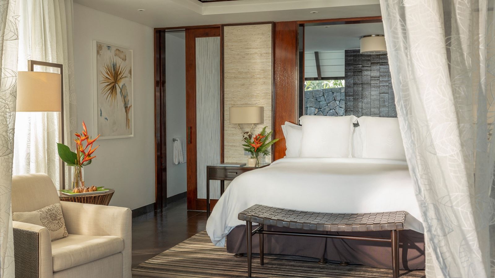 rooms-oceanfront-pool-villa