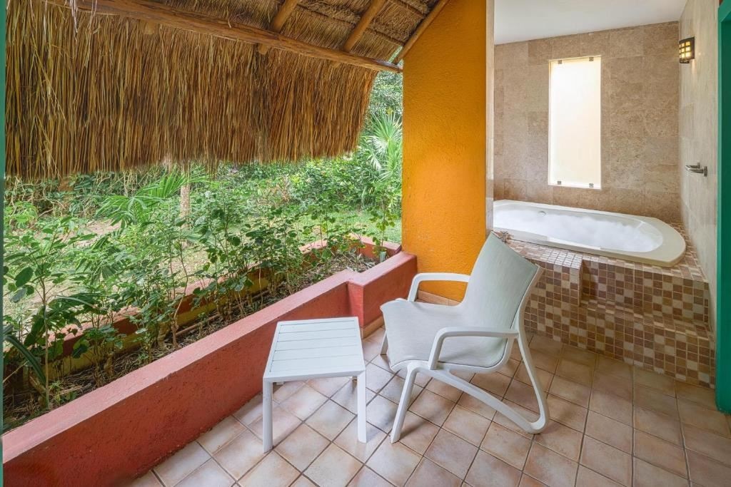 rooms-privileged-romance