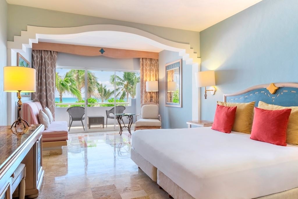 rooms-junior-suite-ocean-front