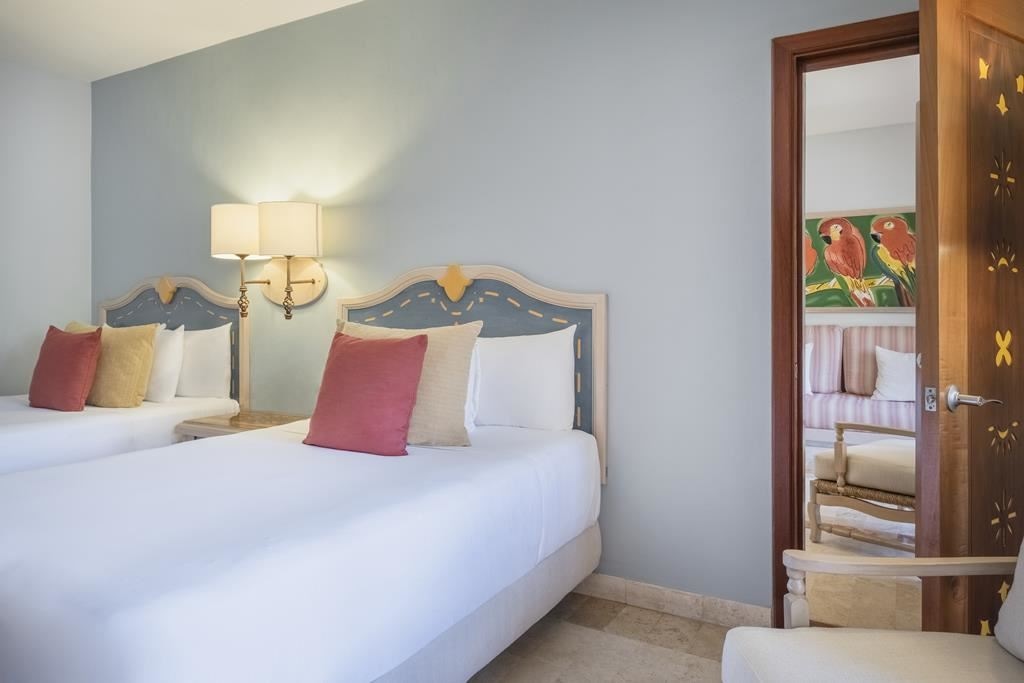 rooms-two-bedroom-family